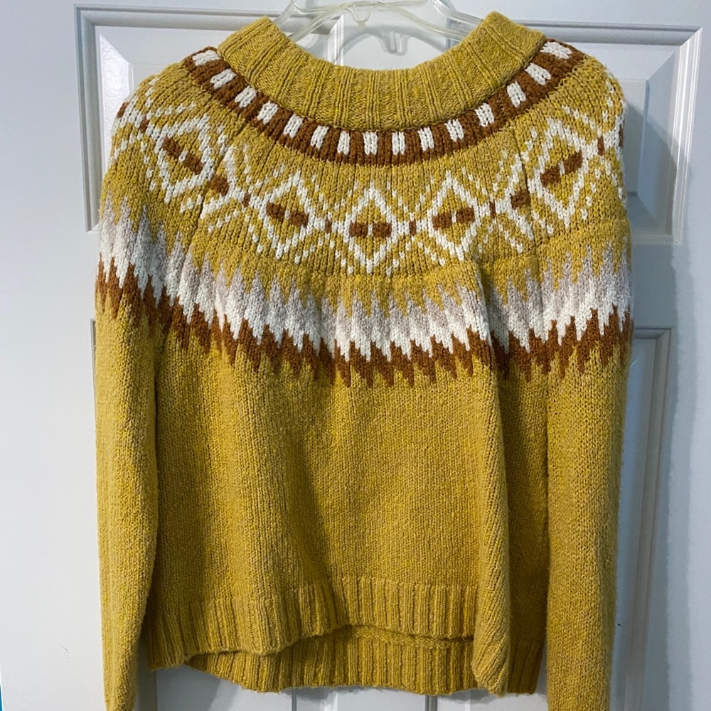Yellow sweater